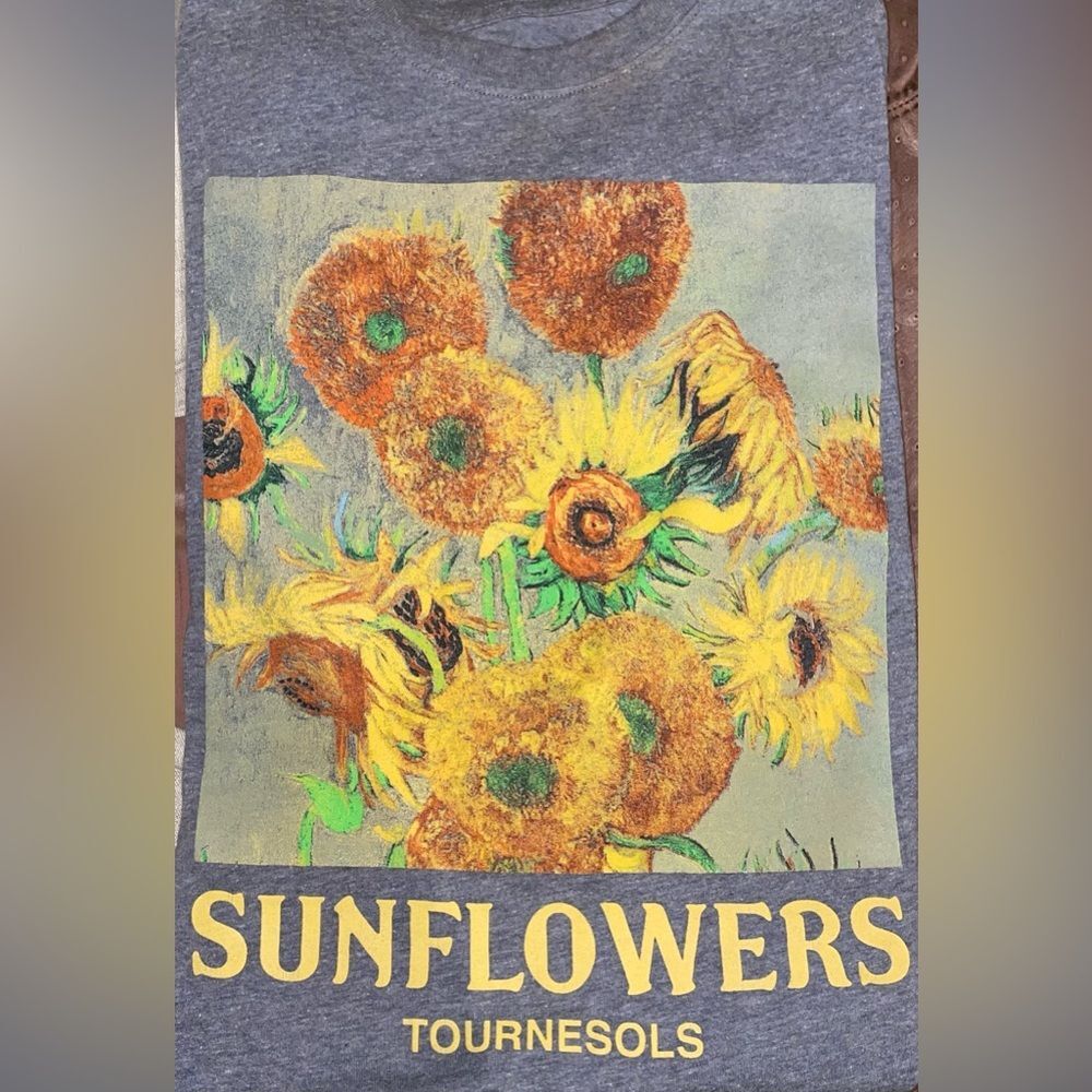 Mighty Fine Womens Size M Vincent Van Gogh Sunflowers T Shirt Tournesols Graphic - Picture 4 of 10